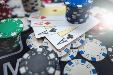 Lightning Dice dice roll moment with multiplier activation